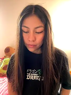 Snapshot of -Selene- chatting on 11-27-25, 06:32 -Selene- online show from 11-27-25, 06:32