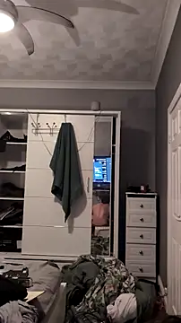 Snapshot of Nick-Ox chatting on 02-16-26, 11:12 Nick-Ox online show from 02-16-26, 11:12