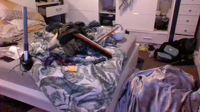 Snapshot of Nick-Ox chatting on 04-09-26, 11:21 Nick-Ox online show from 04-09-26, 11:21