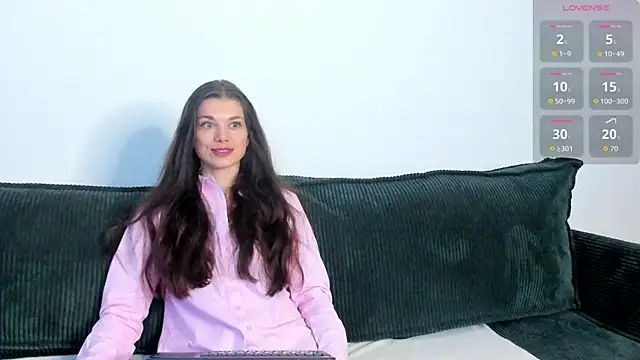 Eva McCoy online show from 11-10-25, 12:37