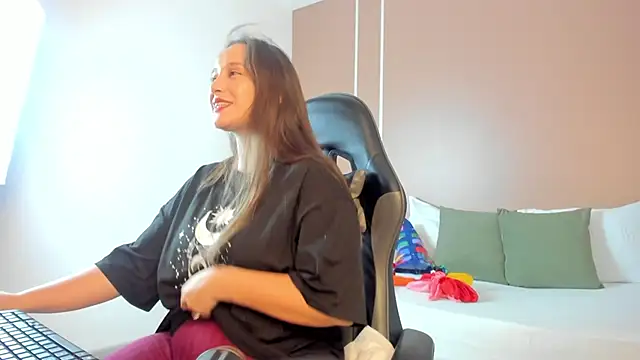 sophia martinezz  online show from 09-16-25, 07:04