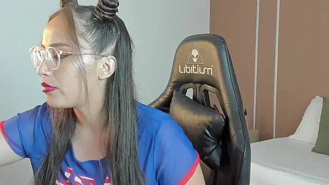 sophia martinezz  online show from 10-14-25, 06:42