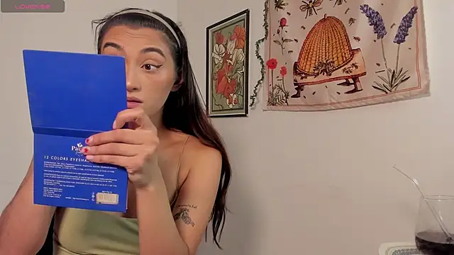 Snapshot of Gabee7_ chatting on 10-03-25, 04:04 Gabee7 online show from 10-03-25, 04:04