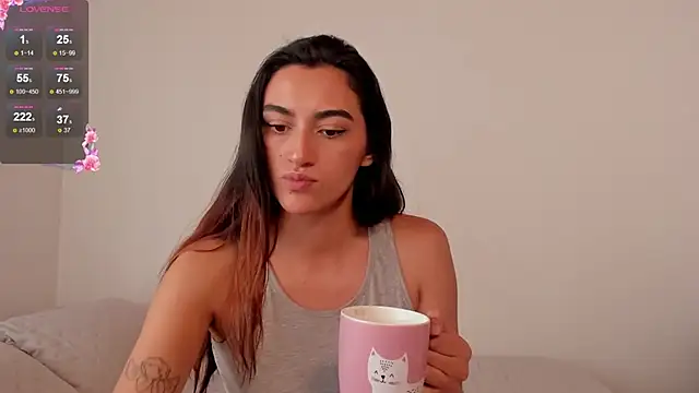 Snapshot of Gabee7_ chatting on 10-22-25, 04:40 Gabee7 online show from 10-22-25, 04:40