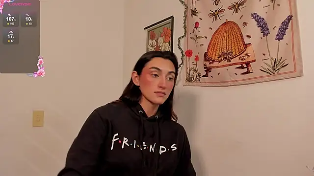 Snapshot of Gabee7_ chatting on 10-23-25, 03:11 Gabee7 online show from 10-23-25, 03:11