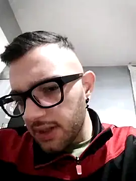 Snapshot of Francescodicristina44 chatting on 02-15-26, 12:29 Francescodicristina44 online show from 02-15-26, 12:29