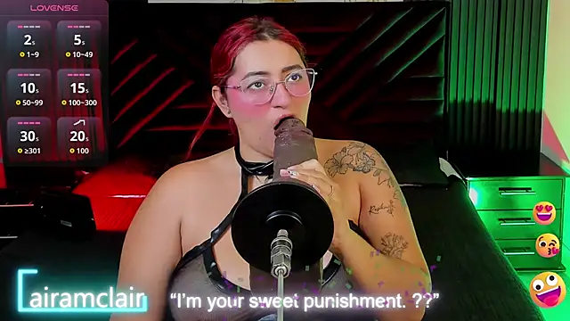 Snapshot of airamclair chatting on 11-17-25, 08:14 airamclair online show from 11-17-25, 08:14