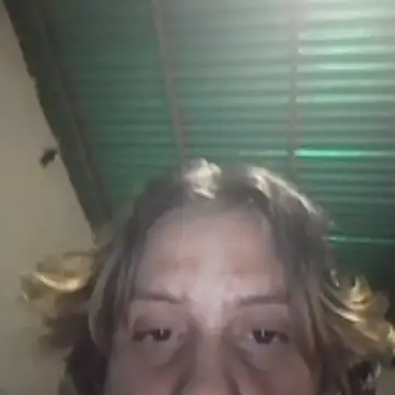 VictoriaLuxe online show from 12-21-25, 01:02