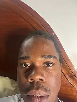 Snapshot of clitpleasrr chatting on 03-12-25, 09:13 clitpleasrr online show from 03-12-25, 09:13