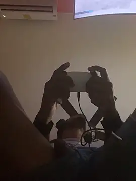 Snapshot of clitpleasrr chatting on 03-14-25, 06:42 clitpleasrr online show from 03-14-25, 06:42