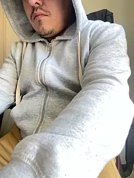 Gusta bi online show from 12-15-25, 02:21