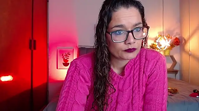 Snapshot of Rose_Thompson1 chatting on 10-07-25, 01:41 Rose Thompson1 online show from 10-07-25, 01:41