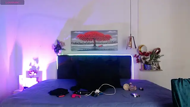 Snapshot of Rose_Thompson1 chatting on 10-15-25, 01:22 Rose Thompson1 online show from 10-15-25, 01:22