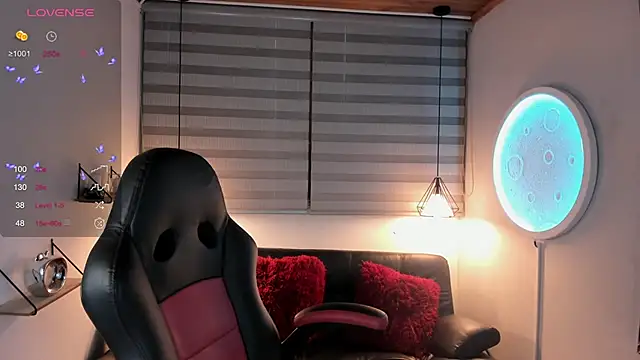 ISIS VALCHOS online show from 11-20-25, 08:19