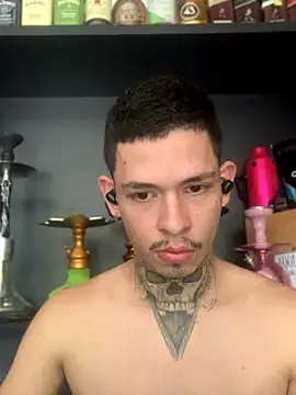 Snapshot of craxybaby chatting on 09-18-25, 02:41 craxybaby online show from 09-18-25, 02:41