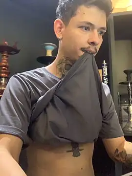 Snapshot of craxybaby chatting on 11-22-25, 03:44 craxybaby online show from 11-22-25, 03:44