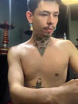 Snapshot of craxybaby chatting on 11-26-25, 12:39 craxybaby online show from 11-26-25, 12:39