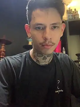 Snapshot of craxybaby chatting on 12-17-25, 09:10 craxybaby online show from 12-17-25, 09:10