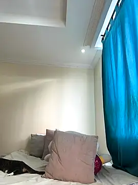 Ivelleee  online show from 10-09-25, 09:02