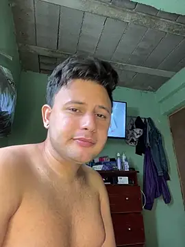 Snapshot of Mr_brian03 chatting on 11-07-25, 05:02 Mr brian03 online show from 11-07-25, 05:02