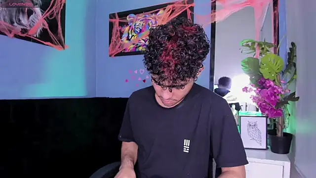 LucasCarterr  online show from 10-28-25, 05:11