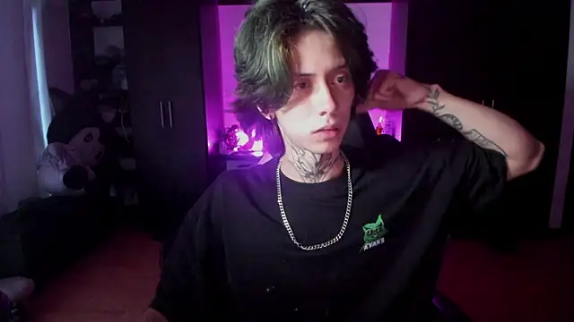 Snapshot of xIce_Boy chatting on 01-13-26, 11:26 xIce Boy online show from 01-13-26, 11:26