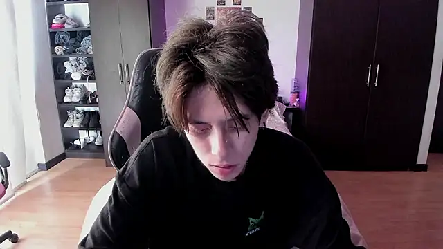 Snapshot of xIce_Boy chatting on 02-02-26, 02:16 xIce Boy online show from 02-02-26, 02:16