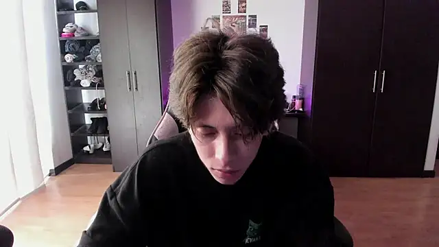 Snapshot of xIce_Boy chatting on 02-04-26, 03:07 xIce Boy online show from 02-04-26, 03:07