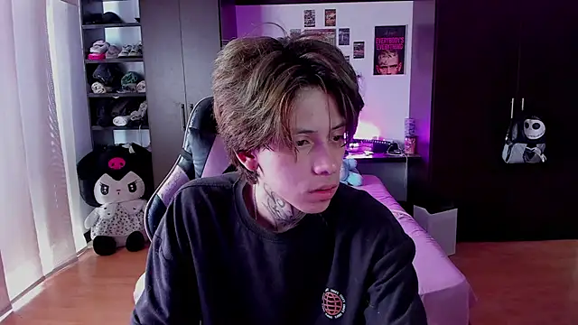 Snapshot of xIce_Boy chatting on 02-26-26, 02:49 xIce Boy online show from 02-26-26, 02:49