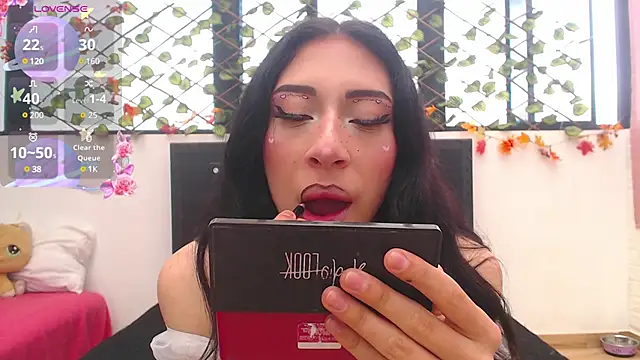 Snapshot of madison__rey chatting on 03-17-25, 02:45 madison rey online show from 03-17-25, 02:45
