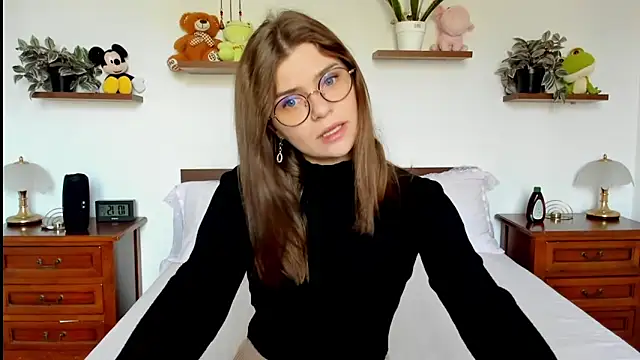 Snapshot of HaleyReedme chatting on 02-18-26, 08:21 HaleyReedme online show from 02-18-26, 08:21