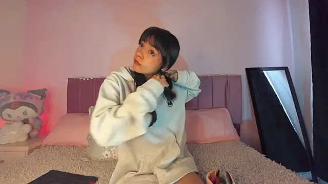 kitty-kryss online show from 10-23-25, 02:05