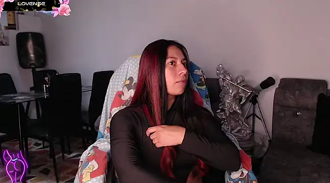 Snapshot of yes0225 chatting on 03-18-25, 01:42 yes0225 online show from 03-18-25, 01:42