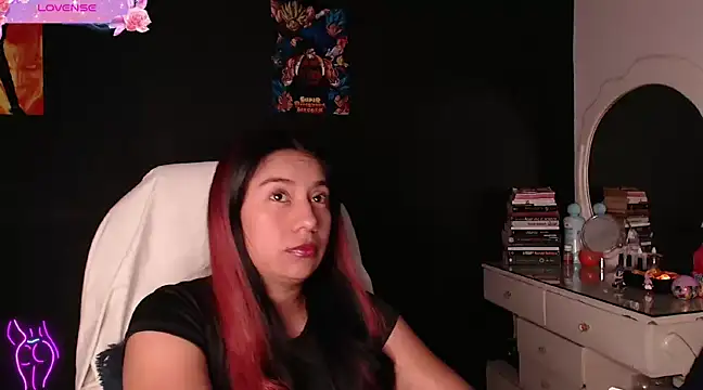 Snapshot of yes0225 chatting on 03-22-25, 12:46 yes0225 online show from 03-22-25, 12:46