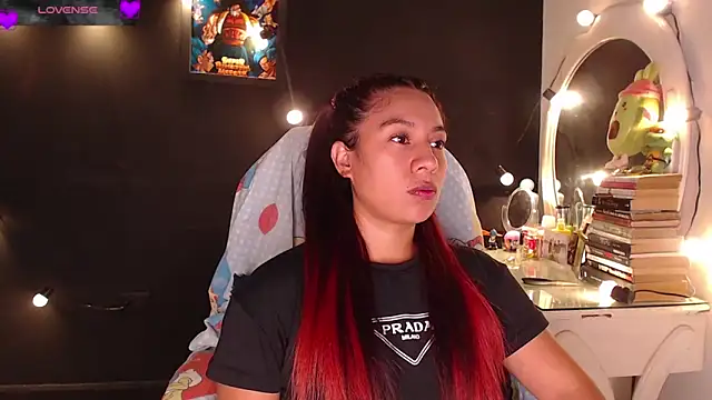 Snapshot of yes0225 chatting on 02-10-26, 02:43 yes0225 online show from 02-10-26, 02:43