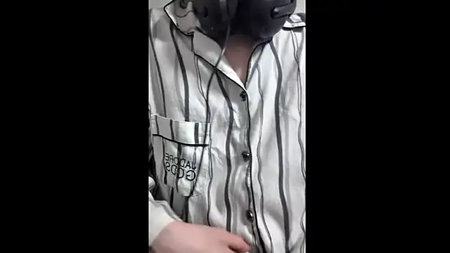 Snapshot of one_app chatting on 03-23-26, 02:32 one app online show from 03-23-26, 02:32