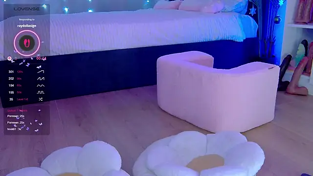 Say luna online show from 12-14-25, 07:40