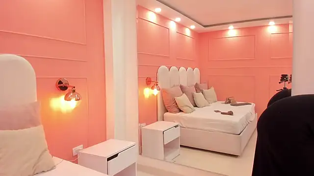 eva sainnt online show from 10-14-25, 10:32