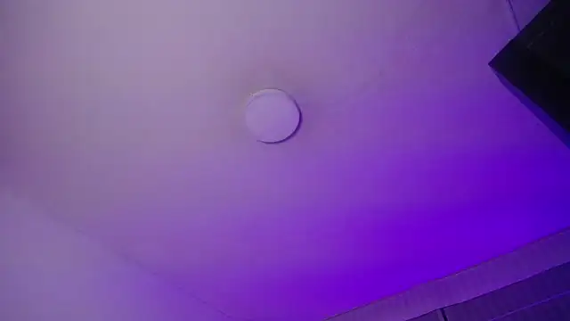 Violet King online show from 10-09-25, 03:43
