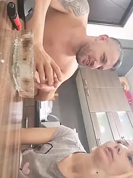 Snapshot of yourflowerpink chatting on 10-23-25, 06:45 yourflowerpink online show from 10-23-25, 06:45