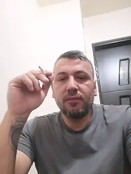 Snapshot of yourflowerpink chatting on 11-27-25, 06:04 yourflowerpink online show from 11-27-25, 06:04