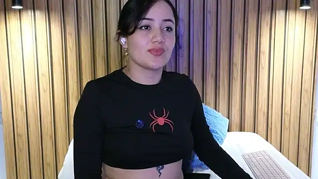 Snapshot of Isa_1207 chatting on 10-18-25, 01:41 Isa 1207 online show from 10-18-25, 01:41