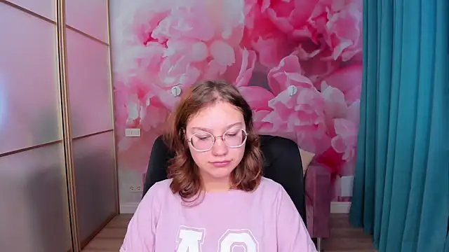 AngelinaLow online show from 11-06-25, 12:28