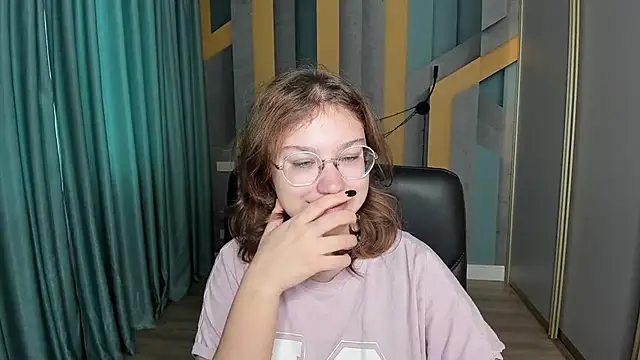 AngelinaLow online show from 11-08-25, 06:24