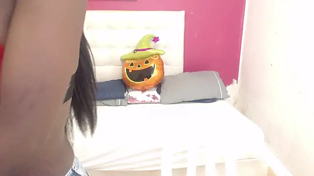 Snapshot of goldenn_ass1 chatting on 11-15-25, 03:26 goldenn ass1 online show from 11-15-25, 03:26