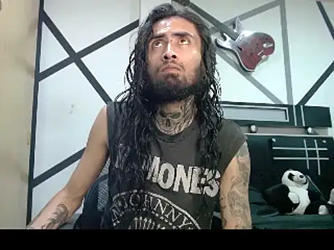 Snapshot of _daamonrock_ chatting on 03-23-25, 04:16  daamonrock  online show from 03-23-25, 04:16