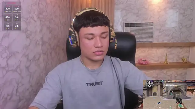 AndrewPeach  online show from 12-22-25, 08:50