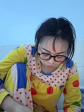 Snapshot of aa520uv chatting on 10-24-25, 03:08 aa520uv online show from 10-24-25, 03:08