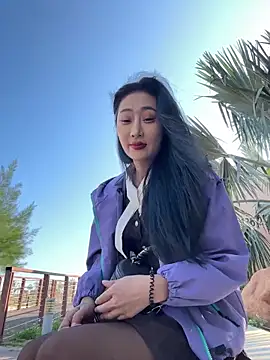 linger-23 online show from 12-17-25, 06:19