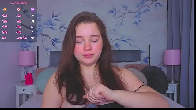 Cute kitty- online show from 12-21-25, 08:16